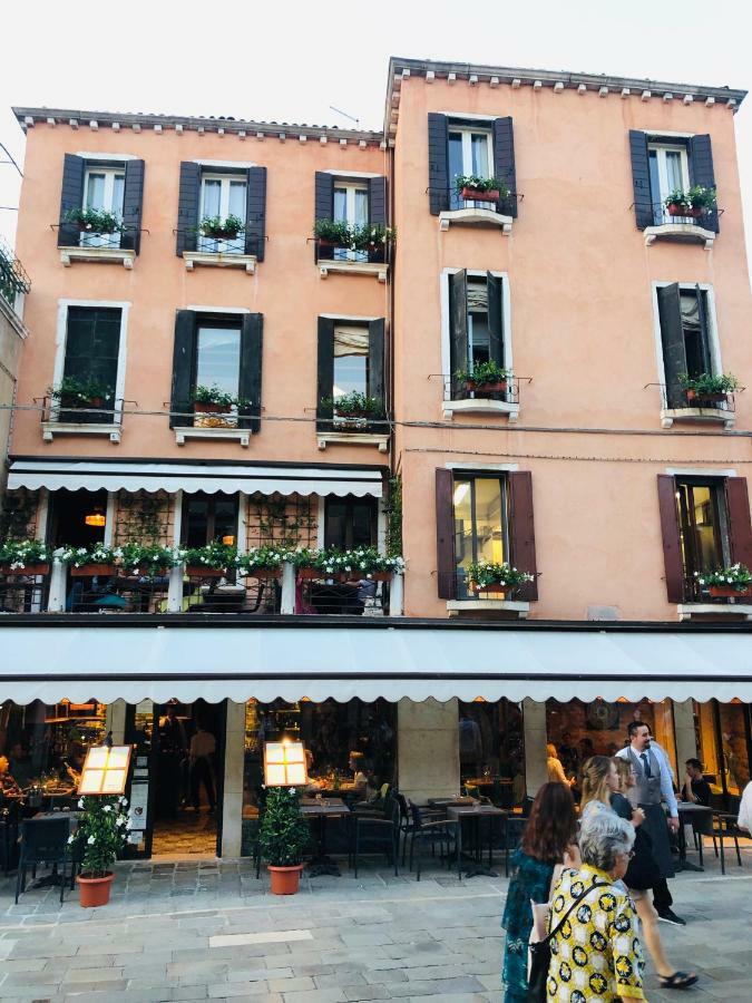 Al Cinema Italia Hotel Venice Exterior photo